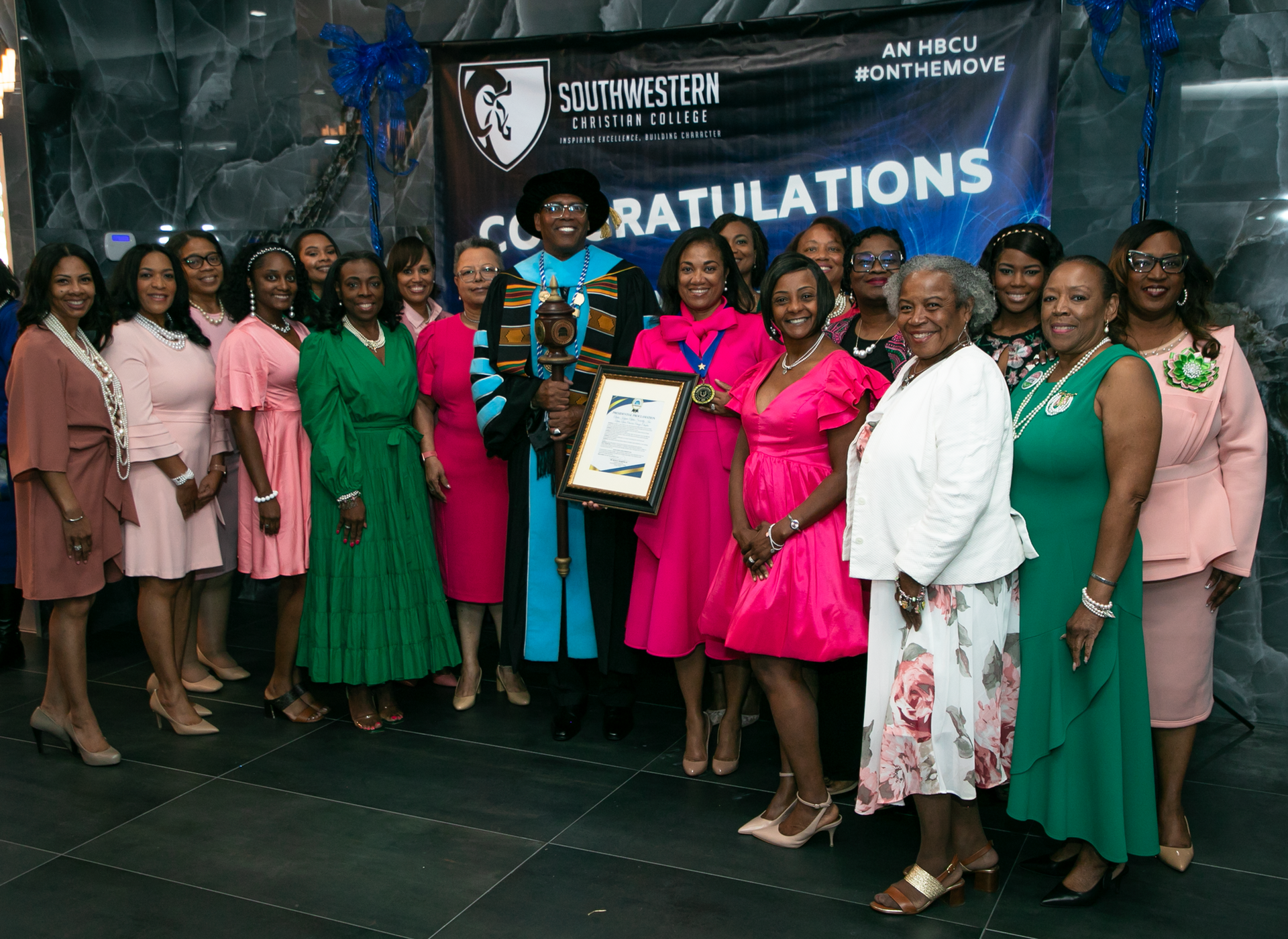 Alumnae and community members celebrating together